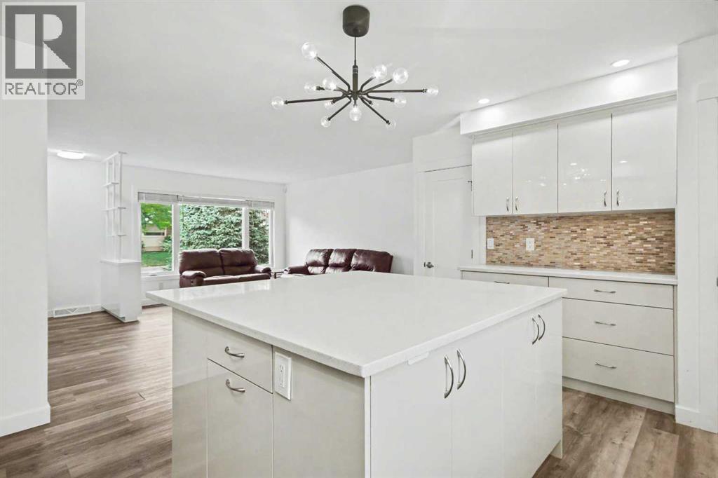 2202 35 Street Se, Calgary, Alberta  T2B 0W8 - Photo 9 - A2347291