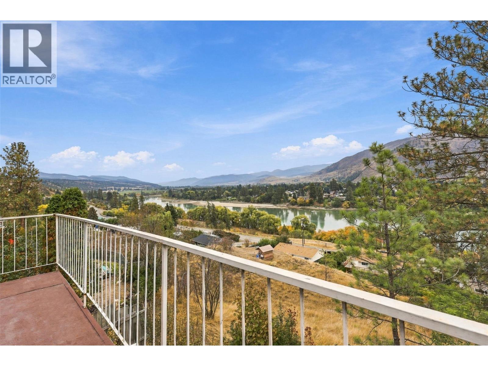 4389 Karindale Road, Kamloops, British Columbia  V2B 8N1 - Photo 13 - 10401939