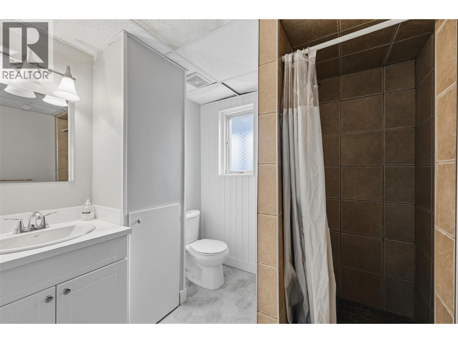 4389 Karindale Road, Kamloops, British Columbia  V2B 8N1 - Photo 32 - 10401939