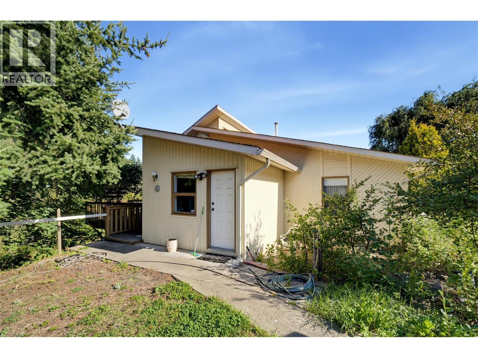 370 10 Avenue SE, Salmon Arm, British Columbia  V1E 2C3 - Photo 60 - 10401960