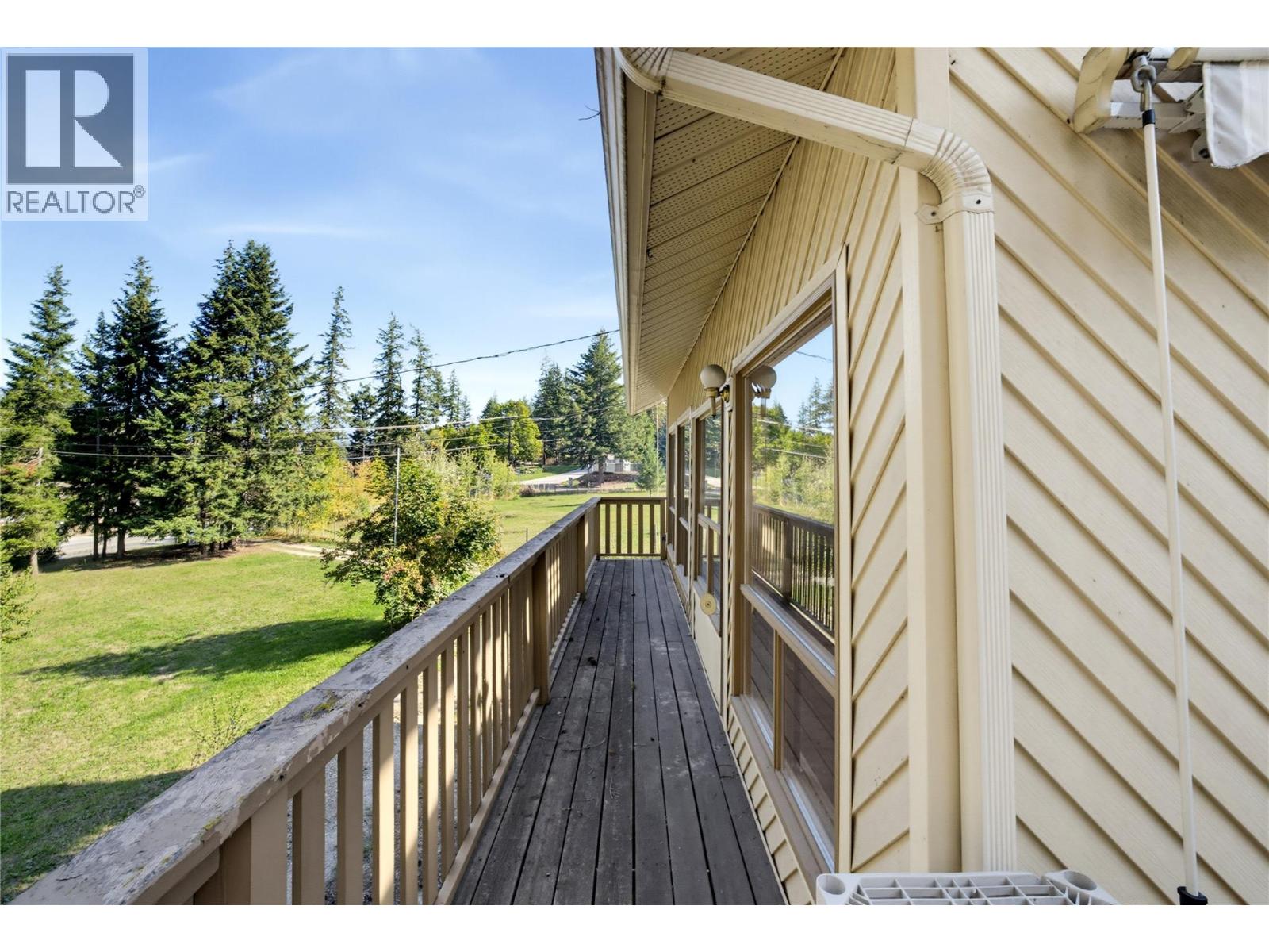 370 10 Avenue SE, Salmon Arm, British Columbia  V1E 2C3 - Photo 66 - 10401960