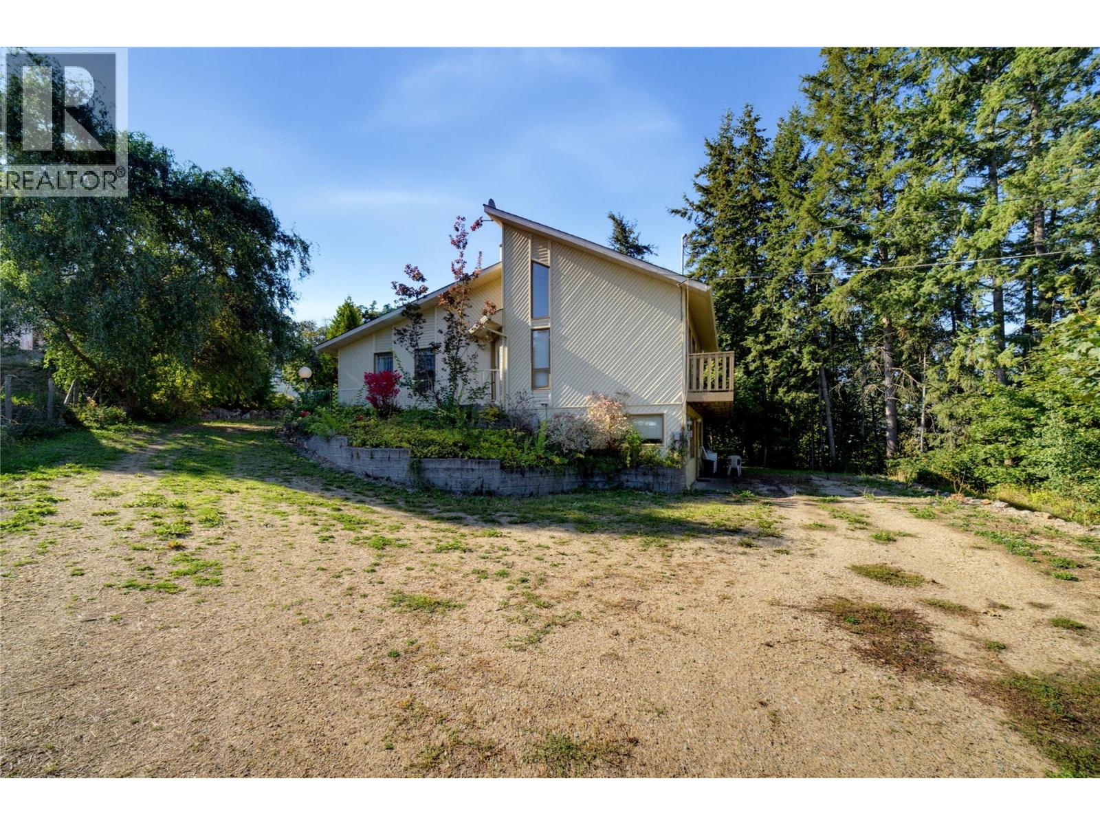 370 10 Avenue SE, Salmon Arm, British Columbia  V1E 2C3 - Photo 86 - 10401960