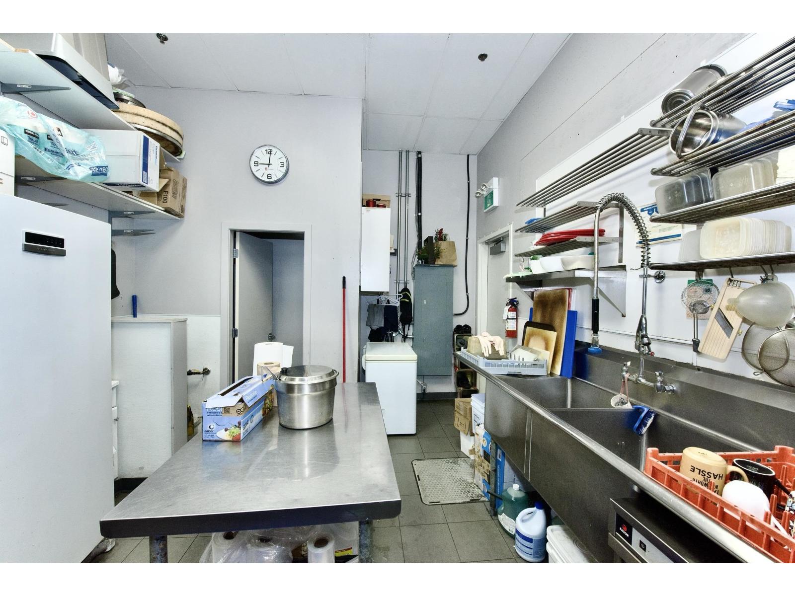 1017 10355 152 Street, Surrey, British Columbia V3R 7C3 - Photo 15 - C8082337