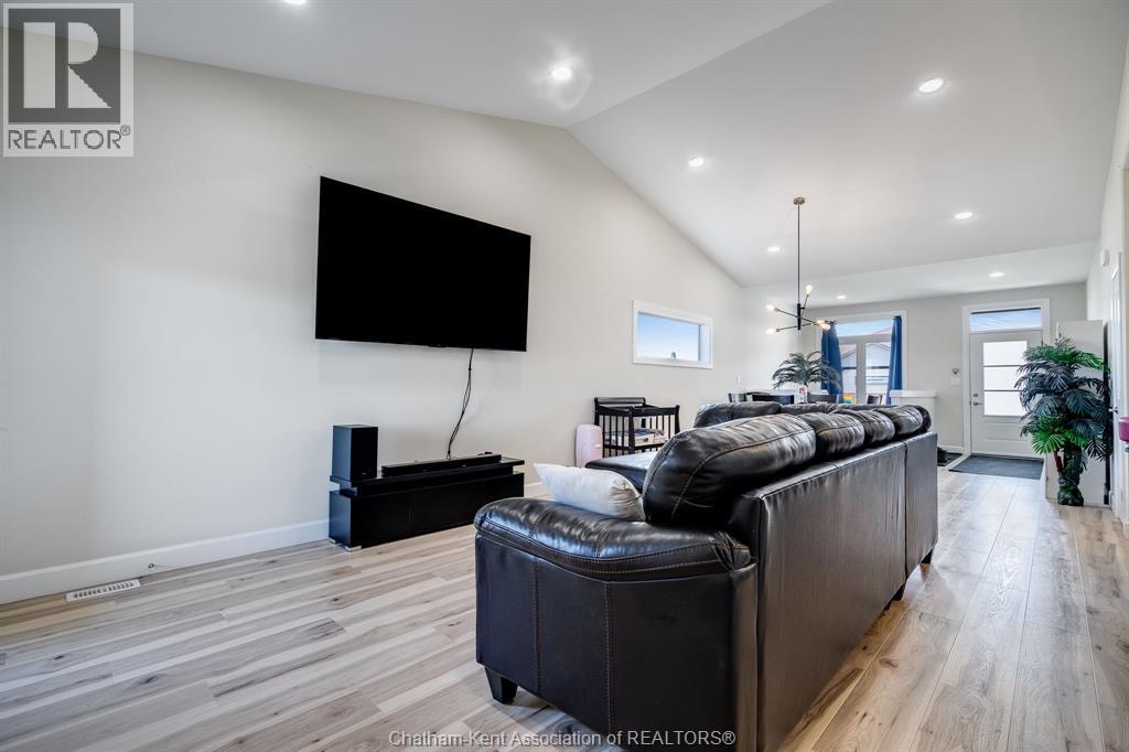 304 Horizon Lane, Chatham, Ontario  N7L 0G6 - Photo 16 - 26023627