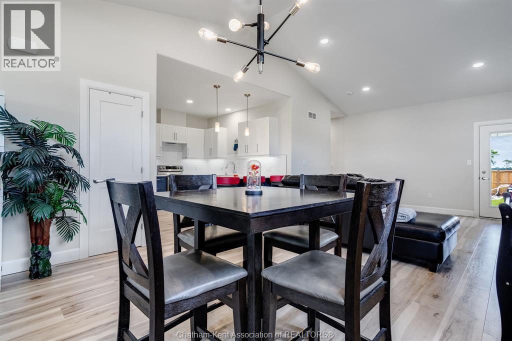 304 Horizon Lane, Chatham, Ontario  N7L 0G6 - Photo 6 - 26023627