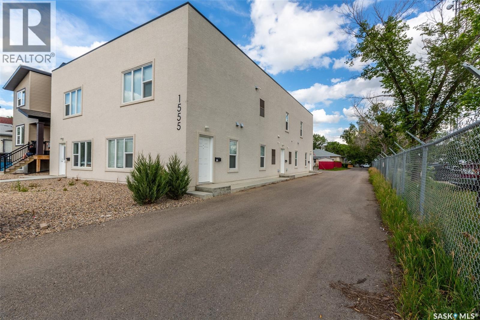 1555 Princess Street, Regina, Saskatchewan  S4T 3Z3 - Photo 2 - SK049599