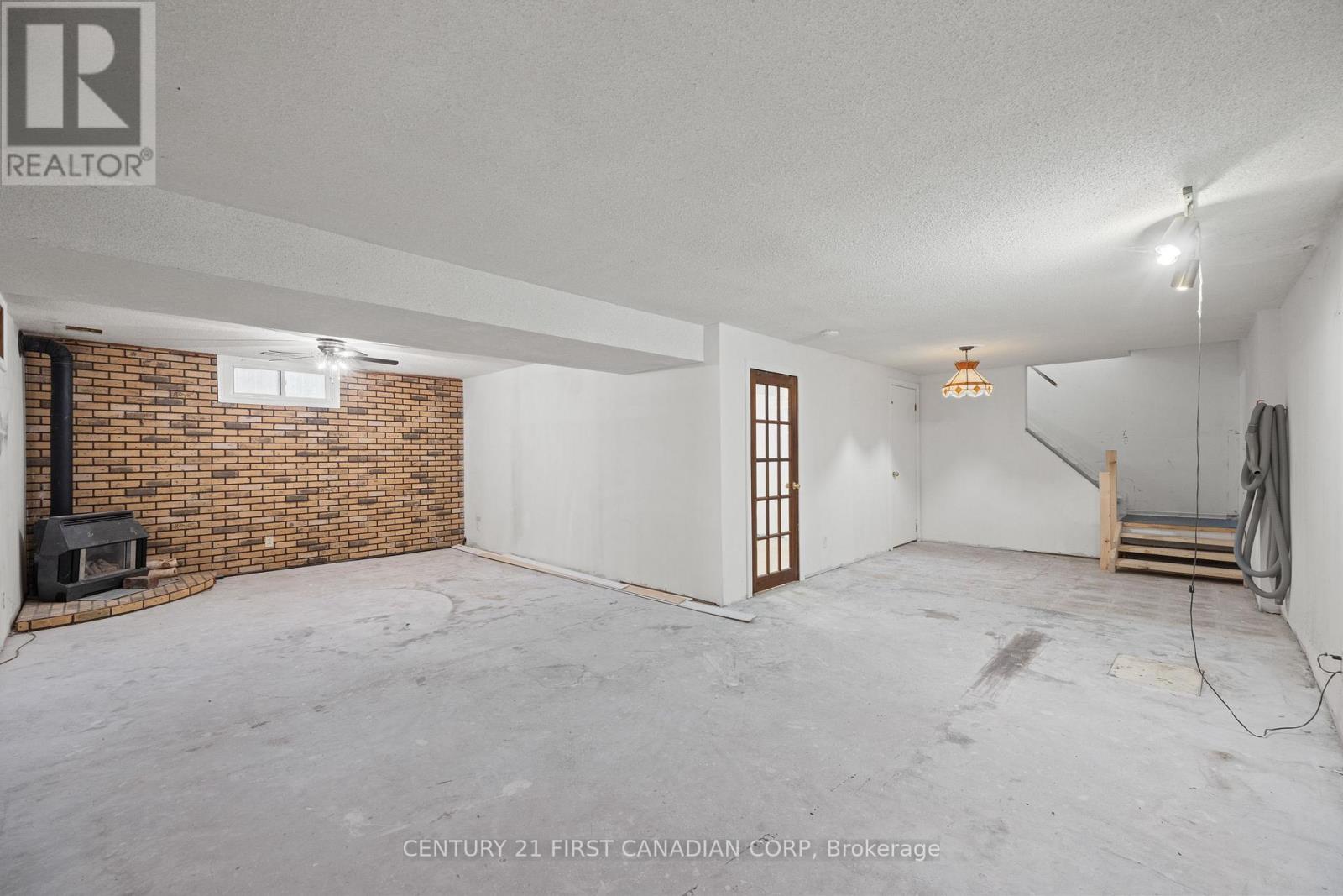 781 Verulam Street, London South, Ontario N6C 5C7 - Photo 35 - X13830830