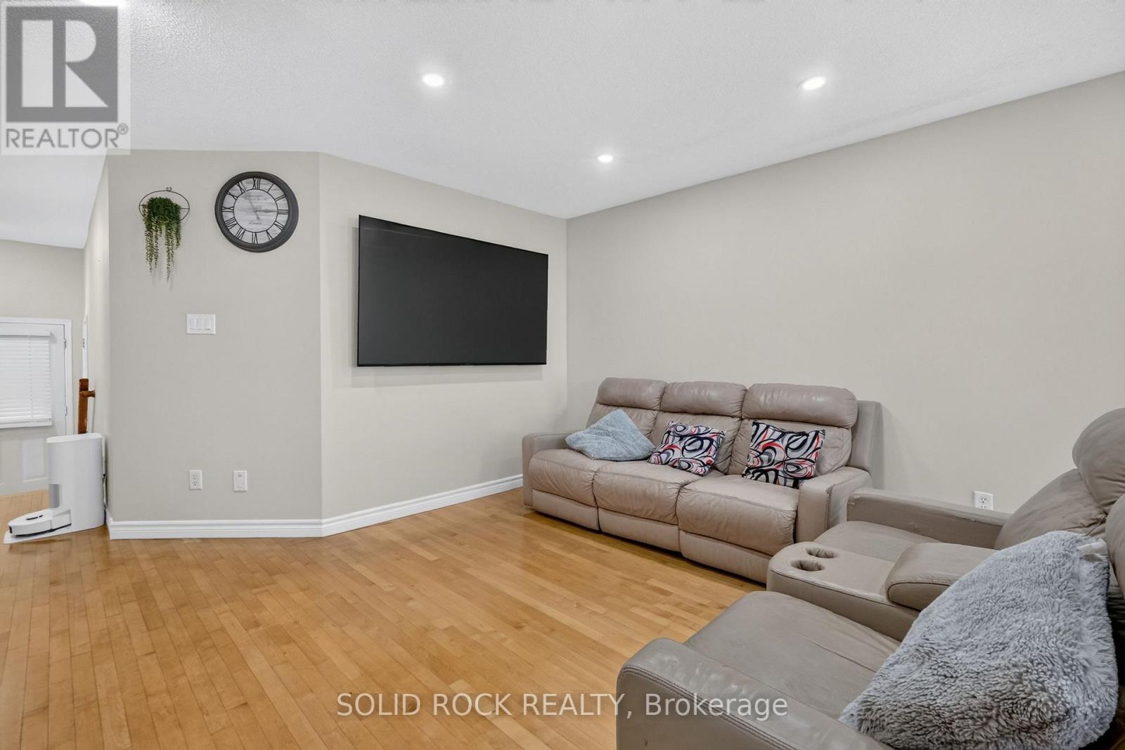 2073 Hiboux Street, Ottawa, Ontario  K4A 4J7 - Photo 6 - X13830890