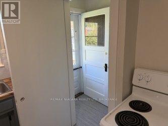 12a Jarvis Street, Fort Erie, Ontario  L2A 2S1 - Photo 7 - X13830930