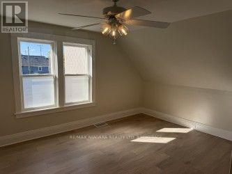 12a Jarvis Street, Fort Erie, Ontario  L2A 2S1 - Photo 8 - X13830930