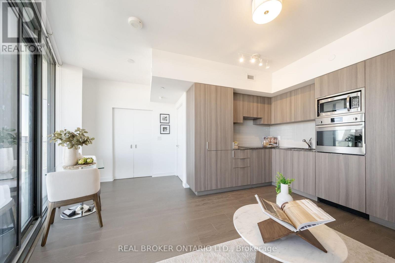 5311 - 11 Wellesley Street W, Toronto, Ontario  M4Y 0G4 - Photo 9 - C13753856
