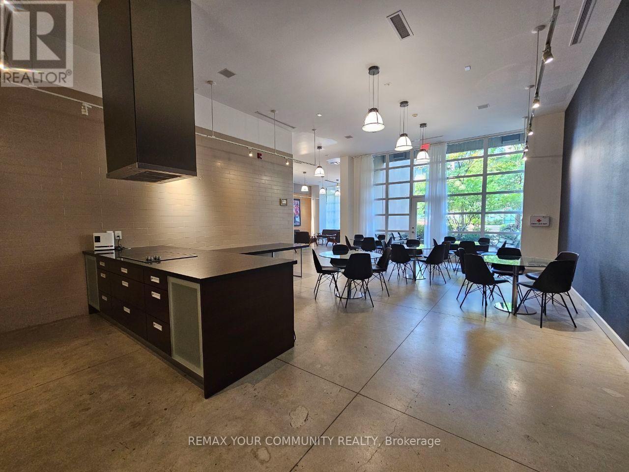 210 - 380 Macpherson Avenue, Toronto, Ontario  M4V 3E3 - Photo 33 - C13830902