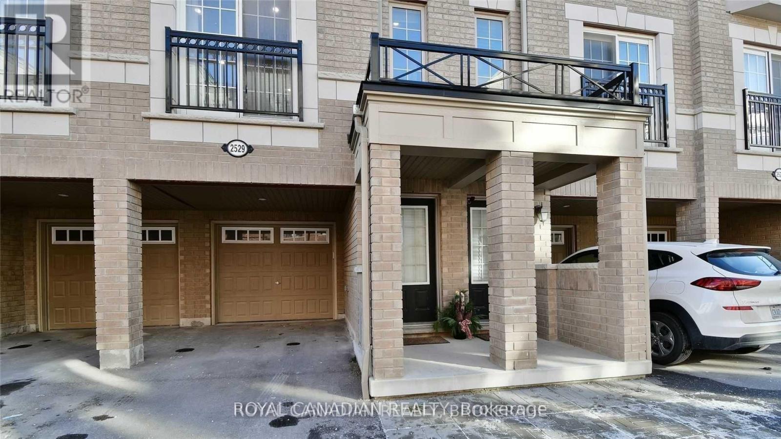 2529 Bromus Path, Oshawa, Ontario  L1L 0K7 - Photo 3 - E13830882