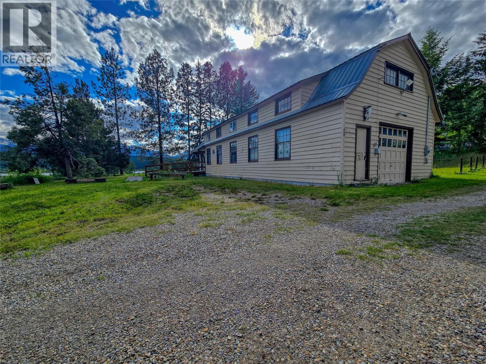 970 95 Highway, Spillimacheen, British Columbia  V0A 1P0 - Photo 10 - 10400750