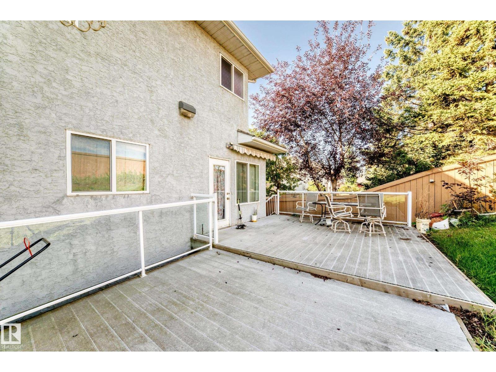 566 Butterworth Wy Nw, Edmonton, Alberta  T6R 2P6 - Photo 12 - E4509472