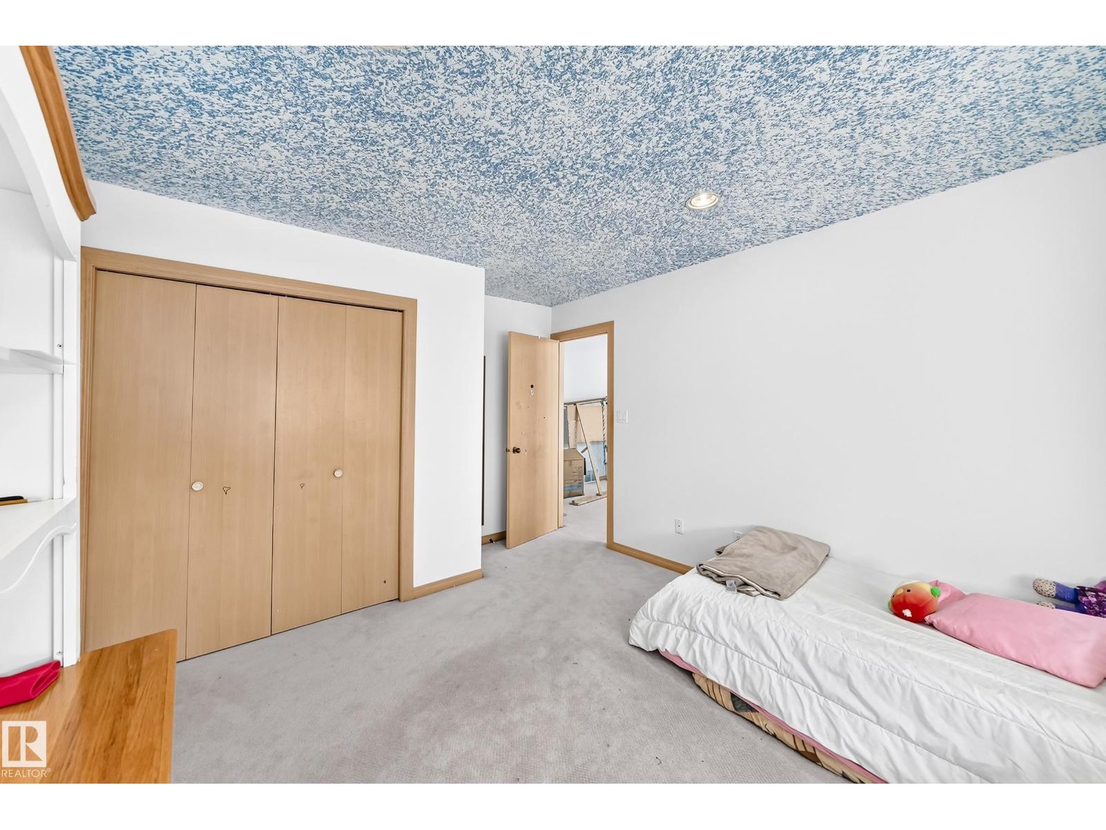 566 Butterworth Wy Nw, Edmonton, Alberta  T6R 2P6 - Photo 10 - E4509472