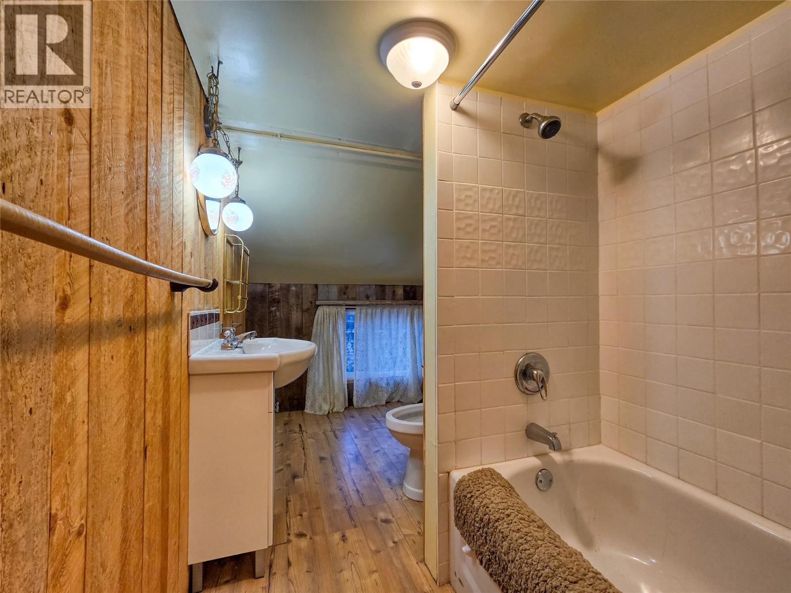 970 95 Highway, Spillimacheen, British Columbia  V0A 1P0 - Photo 29 - 10400750