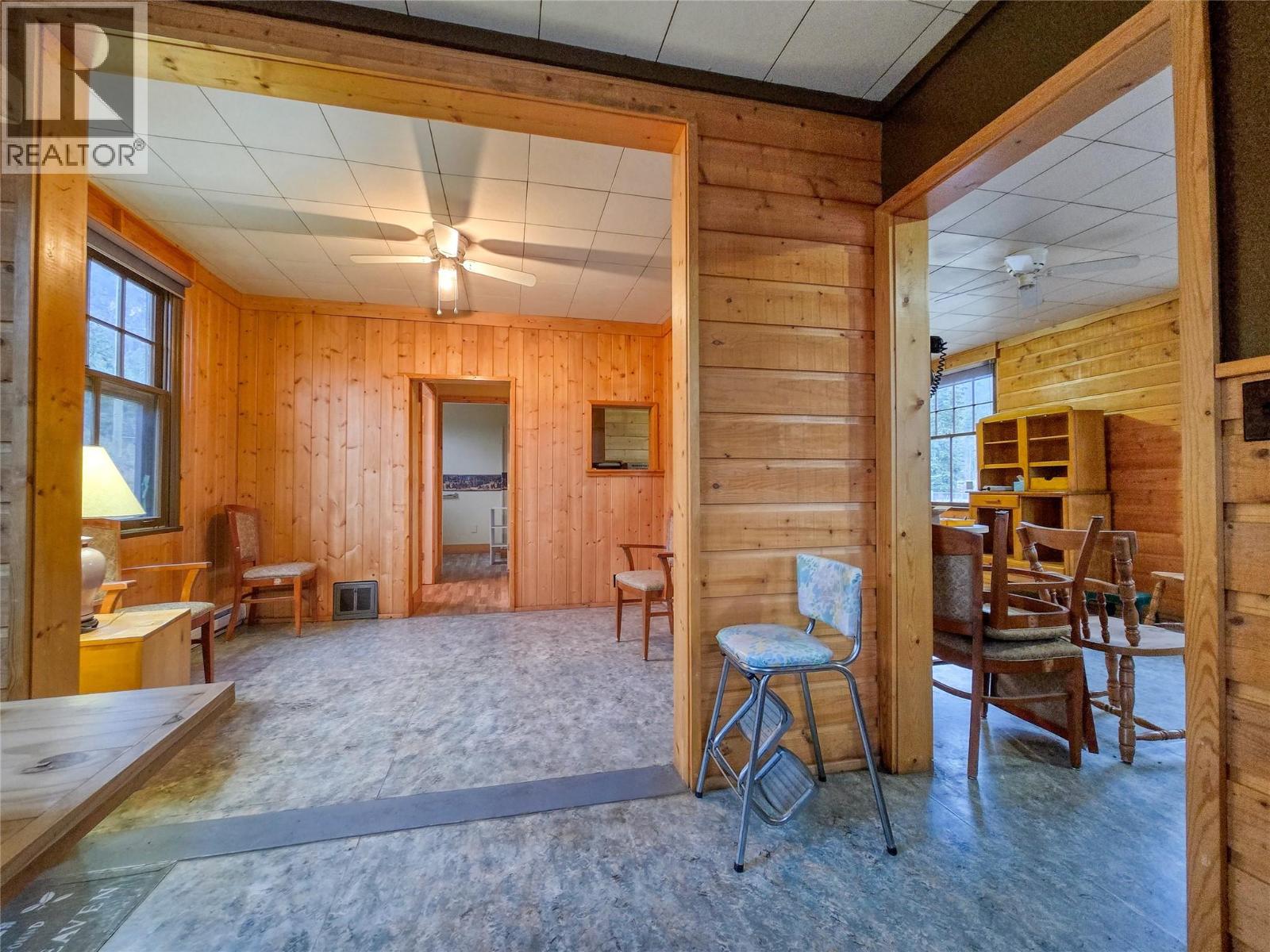 970 95 Highway, Spillimacheen, British Columbia  V0A 1P0 - Photo 24 - 10400750