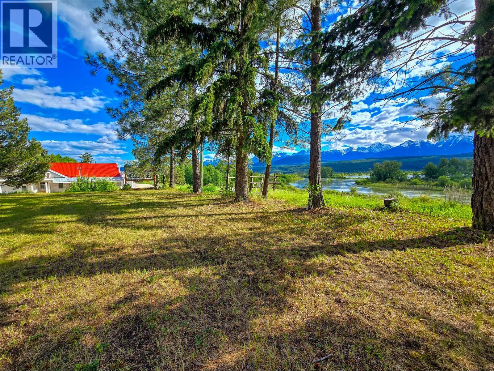 970 95 Highway, Spillimacheen, British Columbia  V0A 1P0 - Photo 4 - 10400750