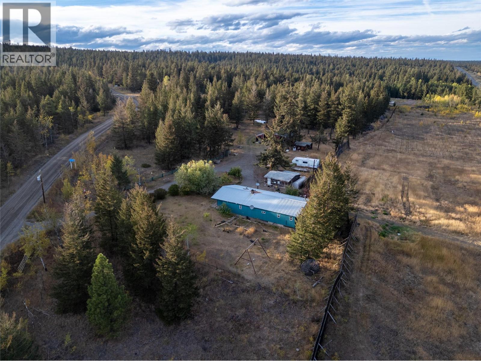75 Big Bar Road, Clinton, British Columbia  V0K 1K0 - Photo 5 - 10401900
