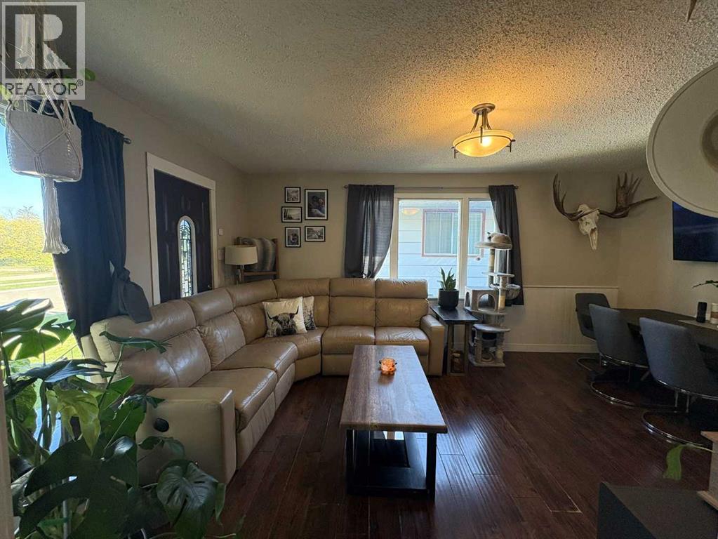 4705 49 Street Lloydminster Saskatchewan Canada S9V0L9 2