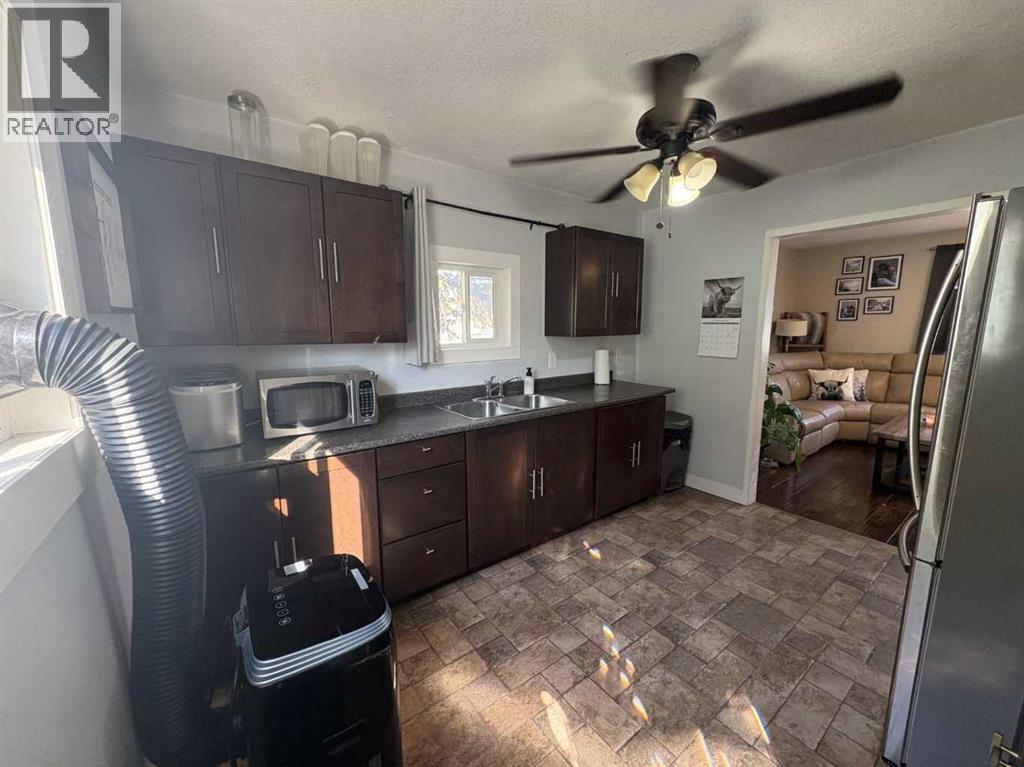 4705 49 Street Lloydminster Saskatchewan Canada S9V0L9 5