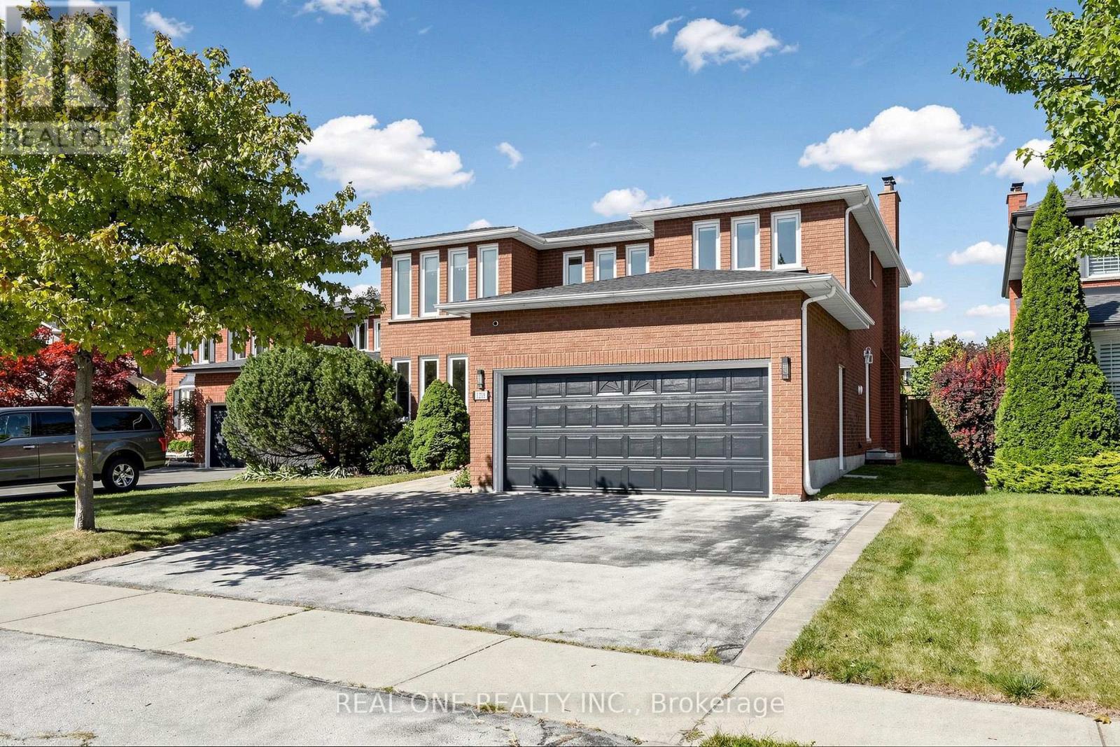 1213 ROSETHORNE ROAD, Oakville, Ontario