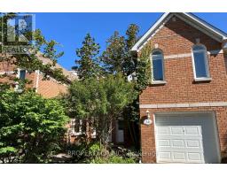 32 BROWNSTONE CIRCLE, Vaughan, Ontario