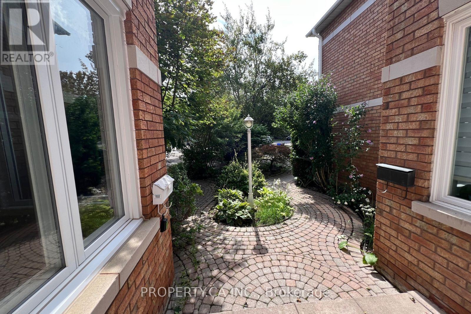 32 Brownstone Circle, Vaughan, Ontario L4J 7P4 - Photo 36 - N13769844