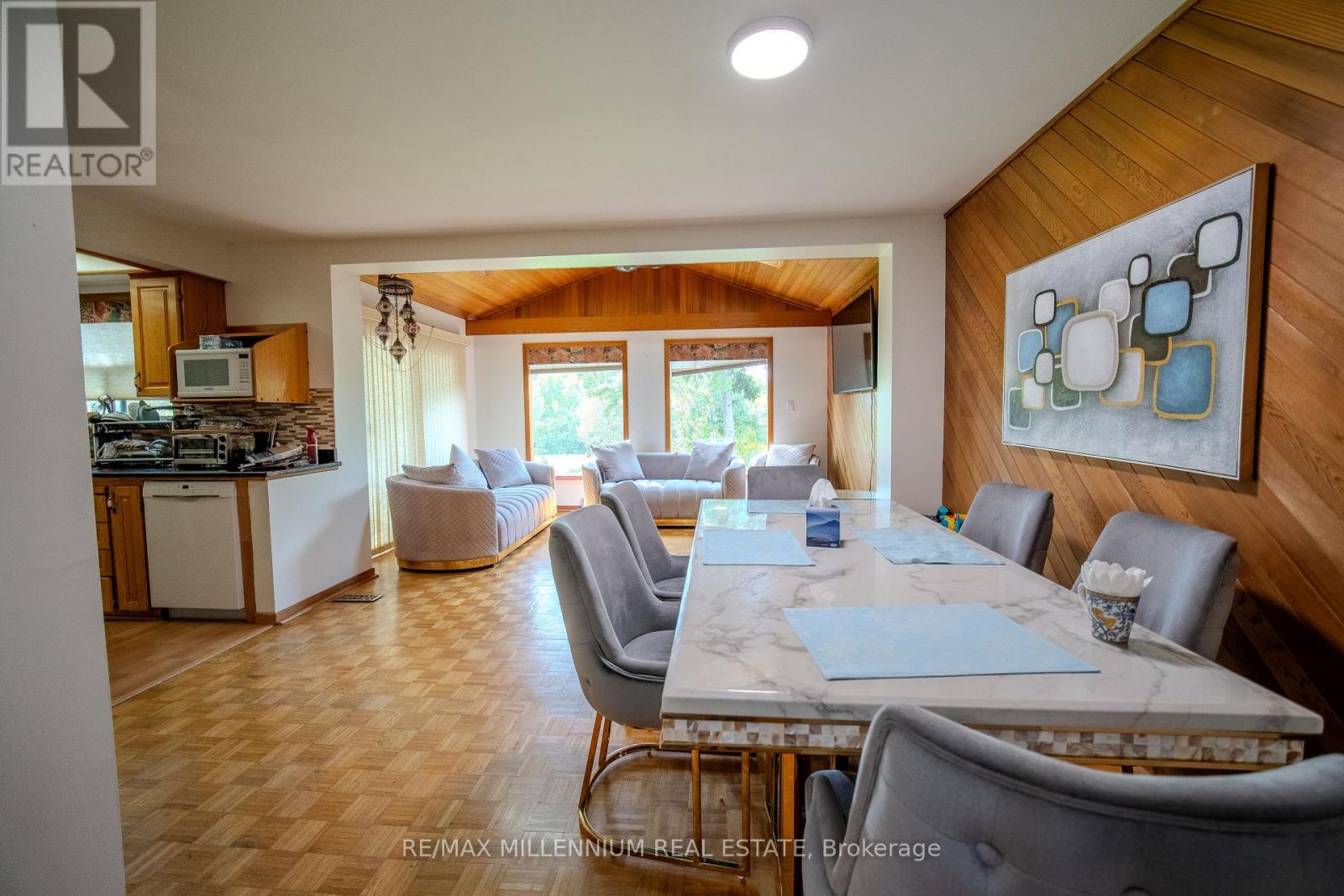 61 Centre Street S, Brampton, Ontario  L6W 2X7 - Photo 19 - W13802540