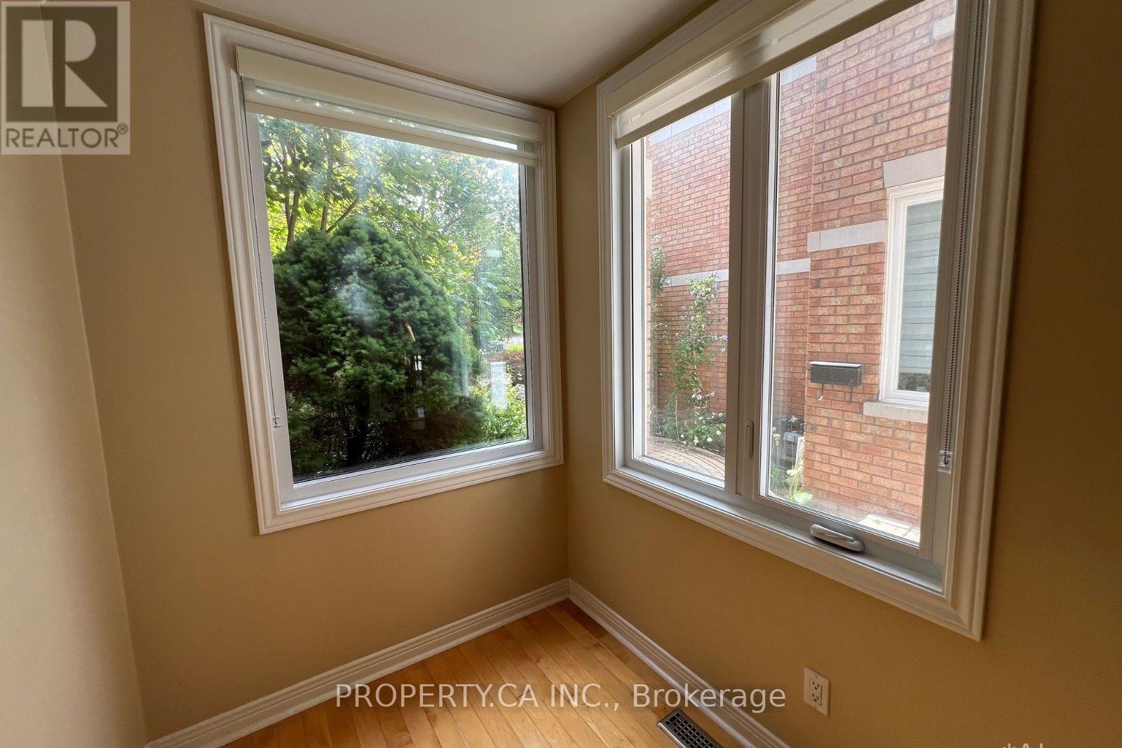 32 Brownstone Circle, Vaughan, Ontario L4J 7P4 - Photo 7 - N13769844