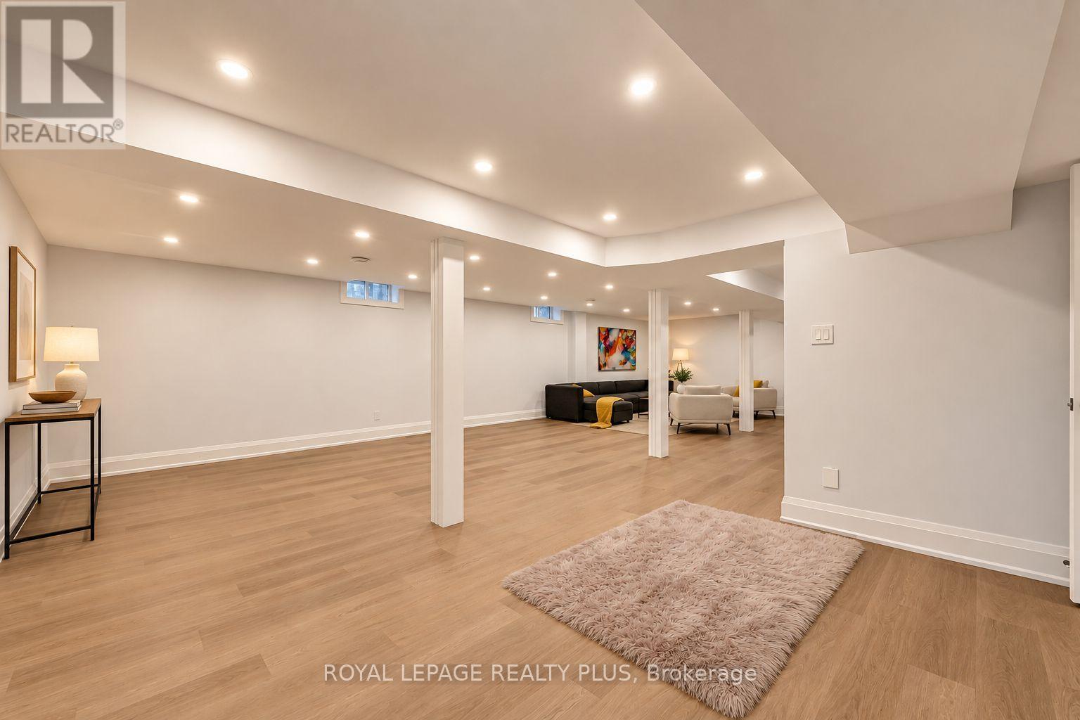 4344 Dallas Court, Mississauga, Ontario L4W 4G7 - Photo 42 - W13830220