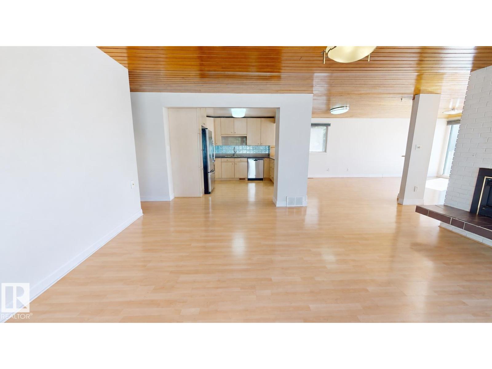 8204 14 Av Nw, Edmonton, Alberta  T6K 1X4 - Photo 8 - E4510515