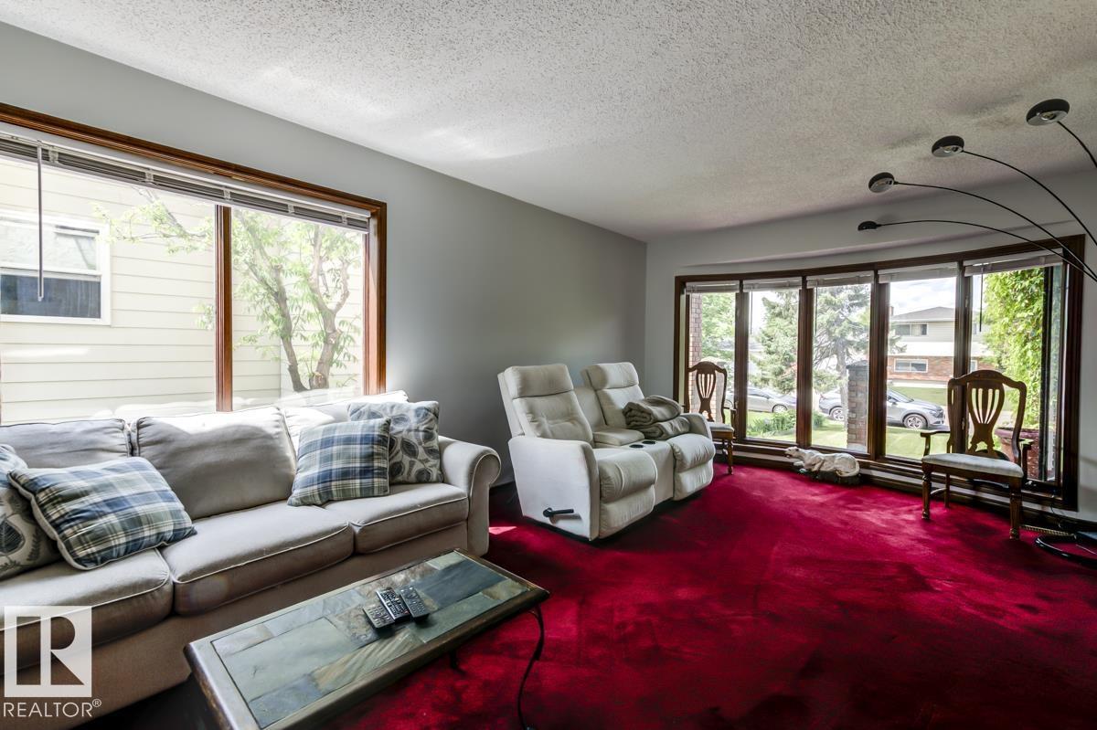 6819 10 Av Nw, Edmonton, Alberta  T6K 2T9 - Photo 7 - E4510516