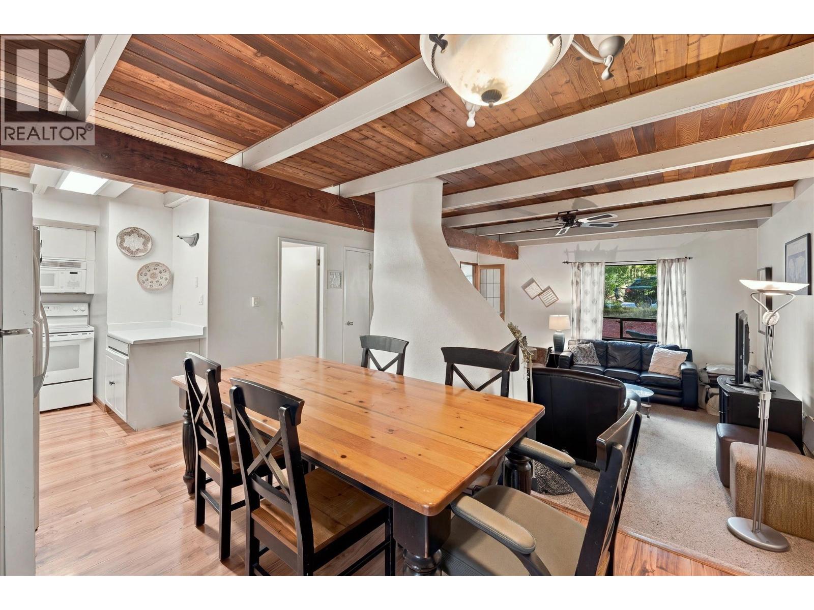 6533 Balsam Way, Whistler, British Columbia  V8E 0C5 - Photo 10 - R3169752