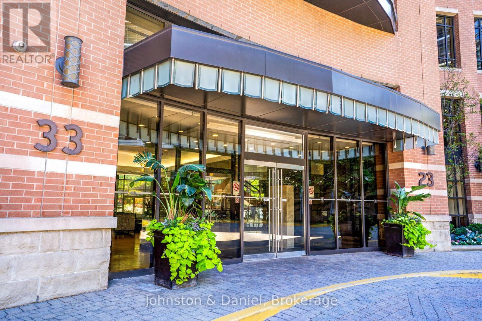 805 - 33 SHEPPARD AVENUE E Toronto (Willowdale East) Ontario Canada M2N7K1 2