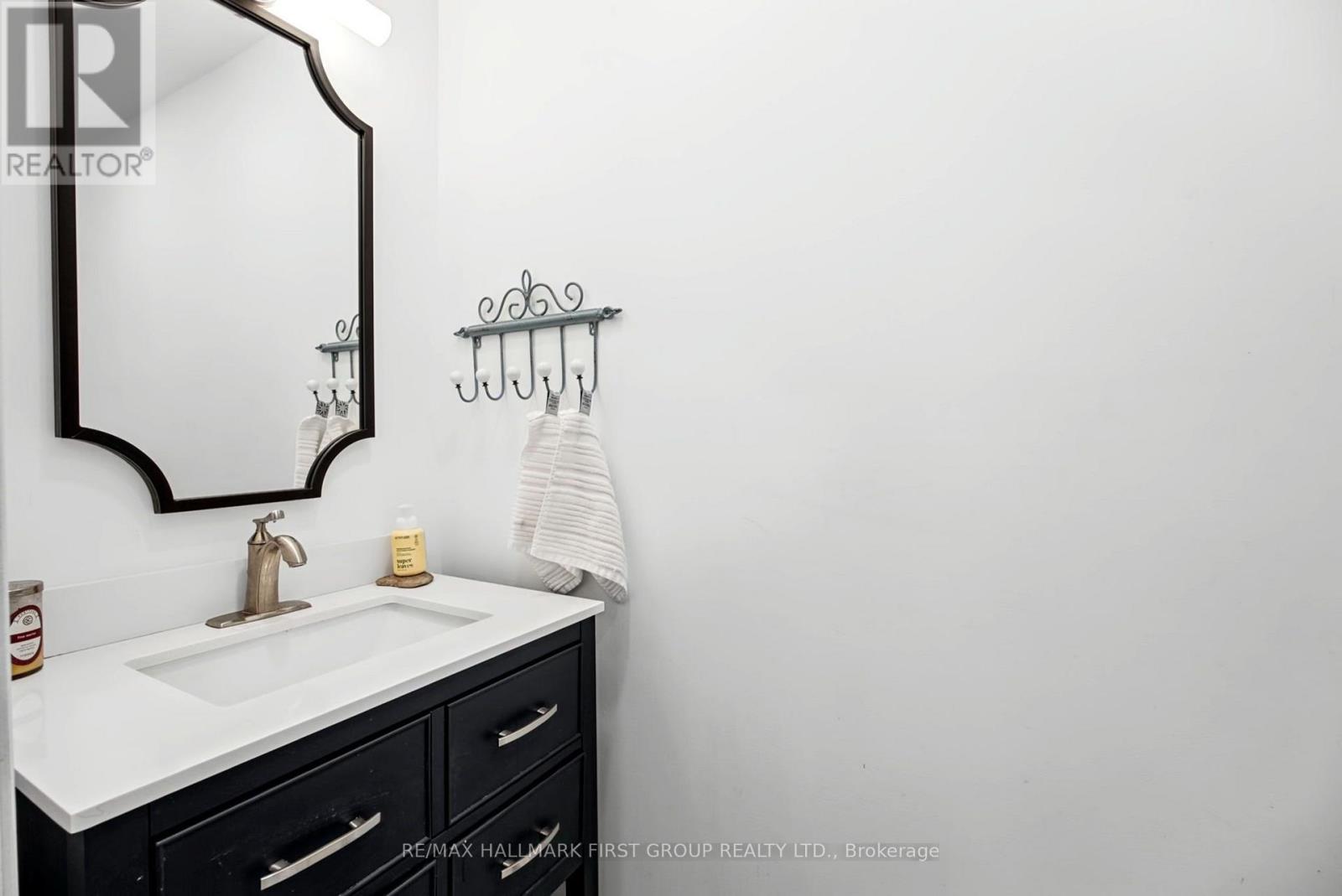 862 Boxworth Place, Pickering, Ontario  L1W 2K9 - Photo 23 - E13830970
