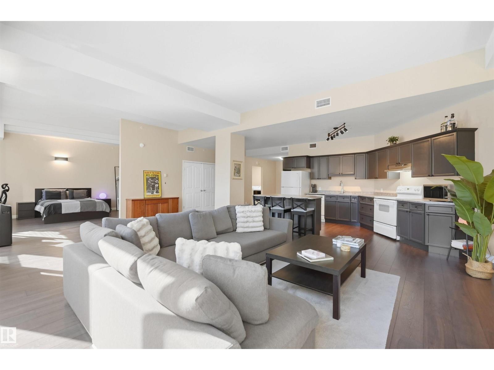 #302 10106 105 St Nw, Edmonton, Alberta  T5J 5E7 - Photo 10 - E4510518