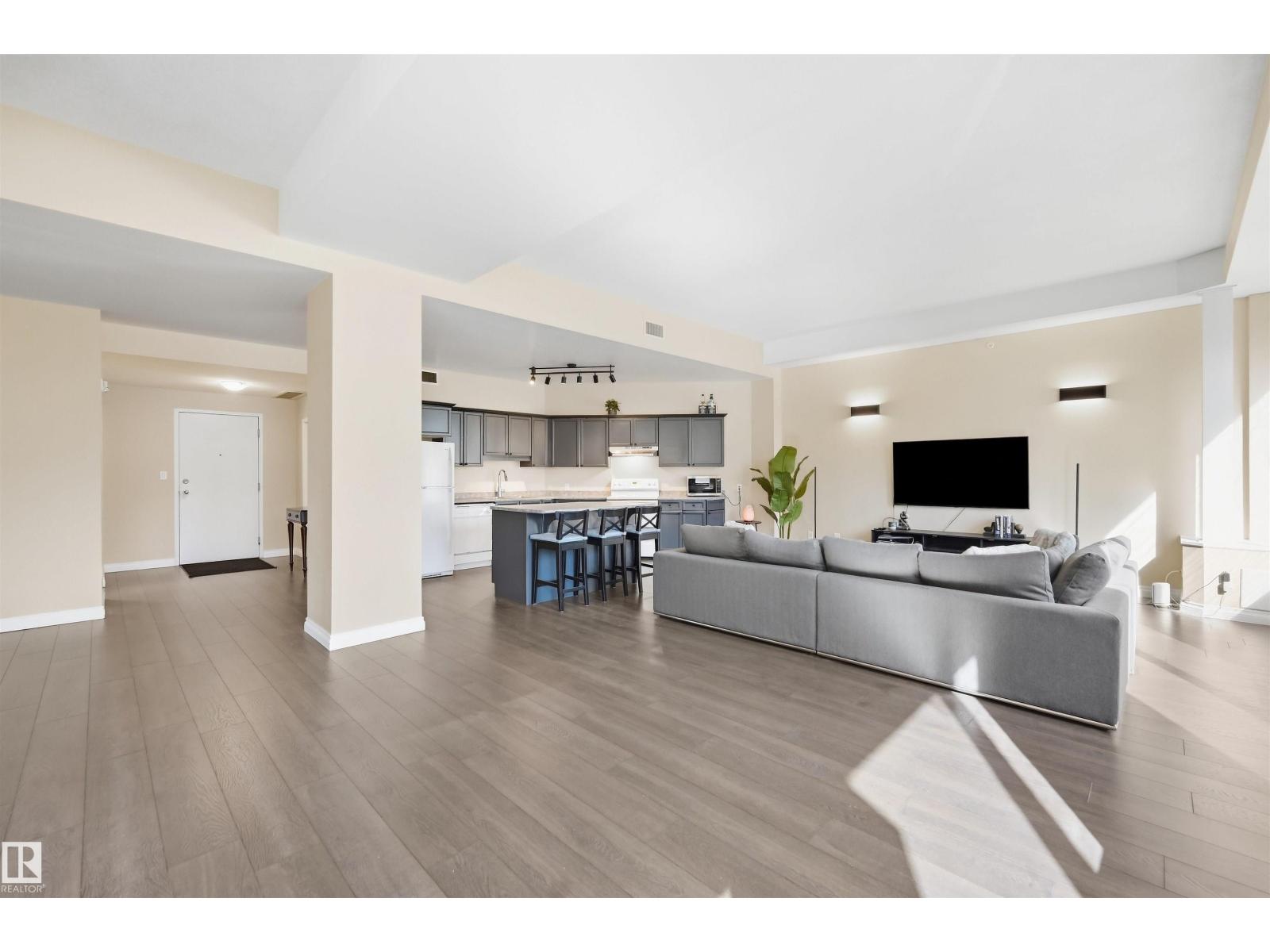 #302 10106 105 St Nw, Edmonton, Alberta  T5J 5E7 - Photo 4 - E4510518