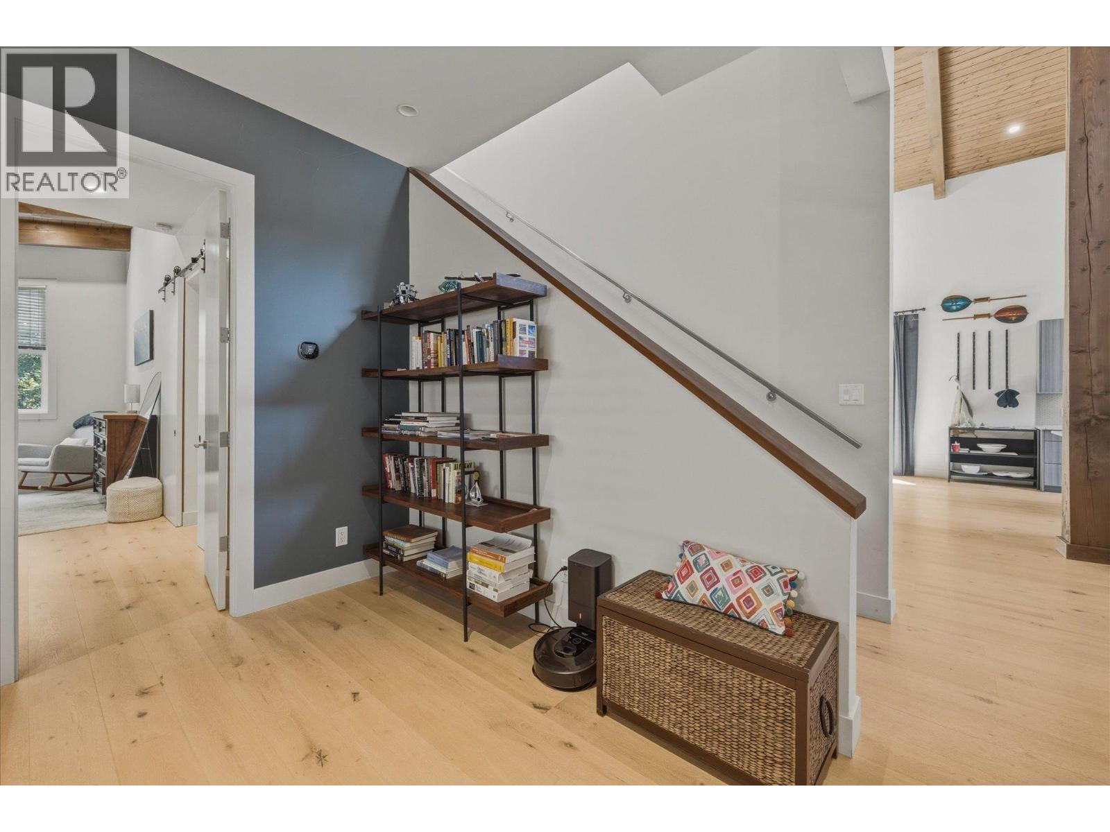 3324 Mamquam Road, Squamish, British Columbia  V8B 0S6 - Photo 20 - R3169716