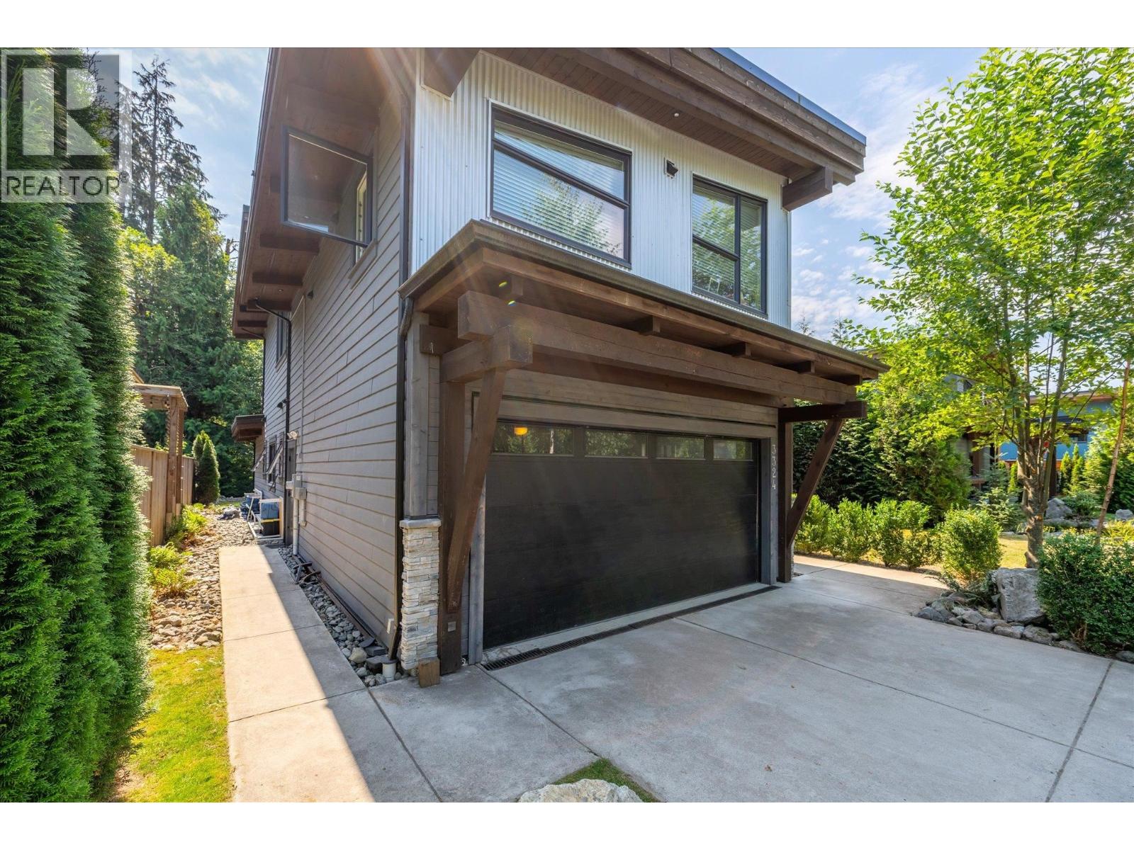 3324 Mamquam Road, Squamish, British Columbia  V8B 0S6 - Photo 37 - R3169716