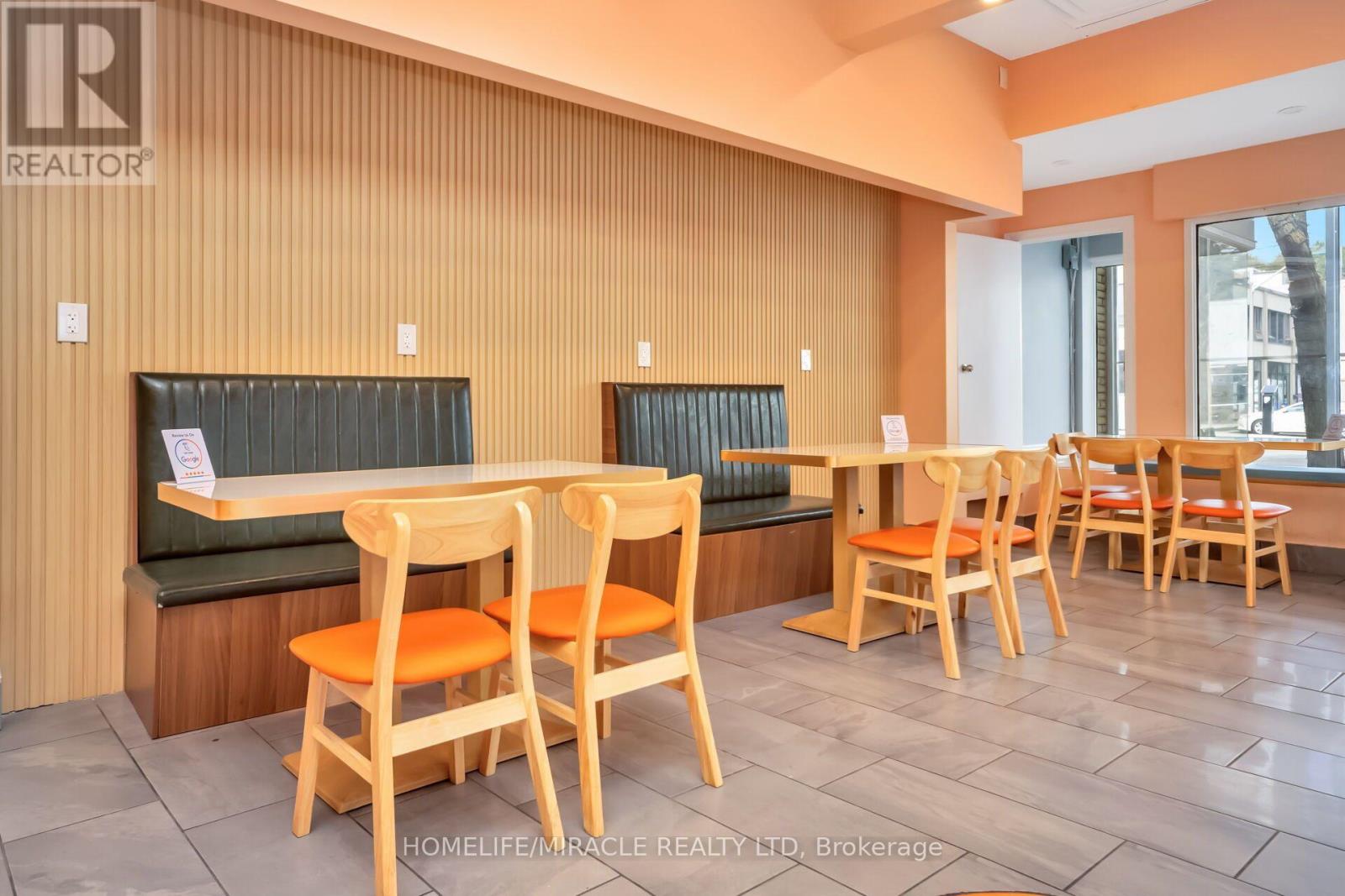 259 Lakeshore Road E, Mississauga, Ontario  L5G 1G8 - Photo 24 - W13830914