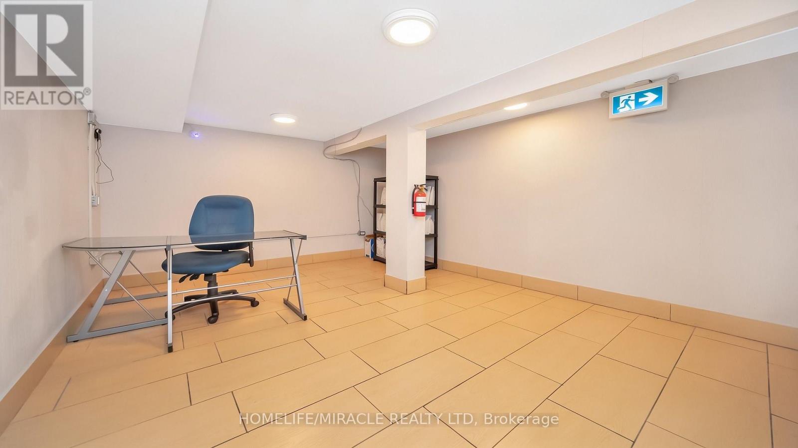 259 Lakeshore Road E, Mississauga, Ontario  L5G 1G8 - Photo 27 - W13830914