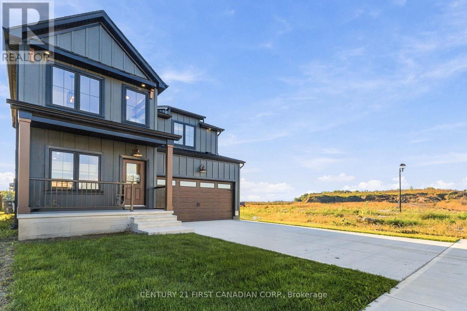 30 Sheldabren Street, North Middlesex (Ailsa Craig), Ontario  N0M 1A0 - Photo 3 - X13831054