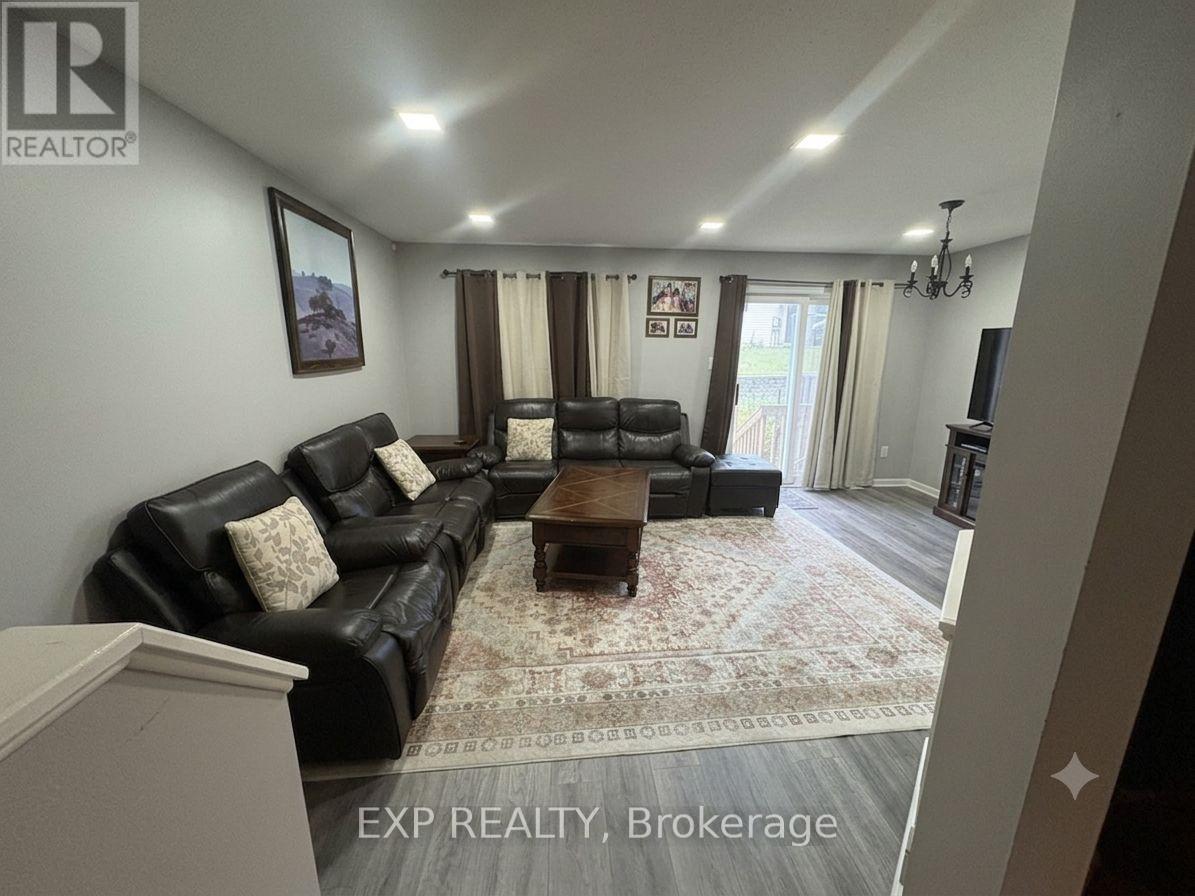 478 Claridge Drive, Ottawa, Ontario  K2J 5H6 - Photo 4 - X13830998
