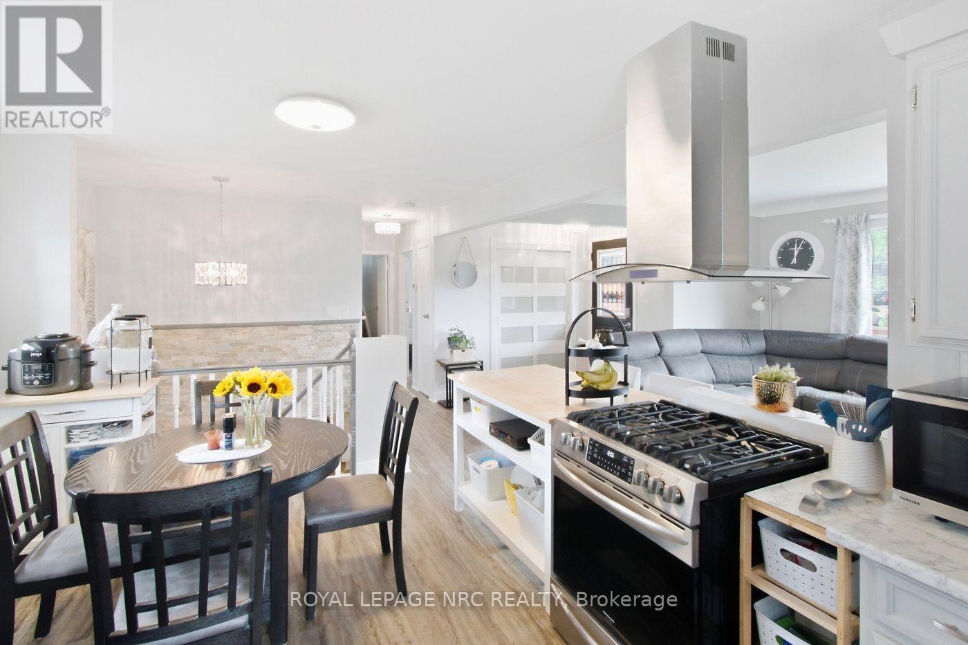 8031 Watson Street, Niagara Falls, Ontario  L2H 1E4 - Photo 6 - X13831024