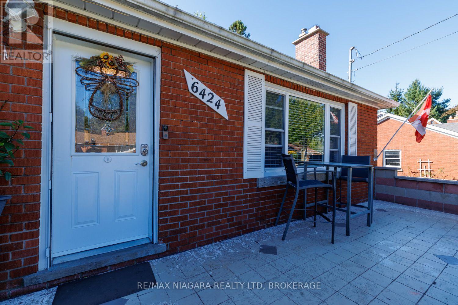 6424 Corwin Crescent, Niagara Falls, Ontario  L2G 2M2 - Photo 2 - X13831056