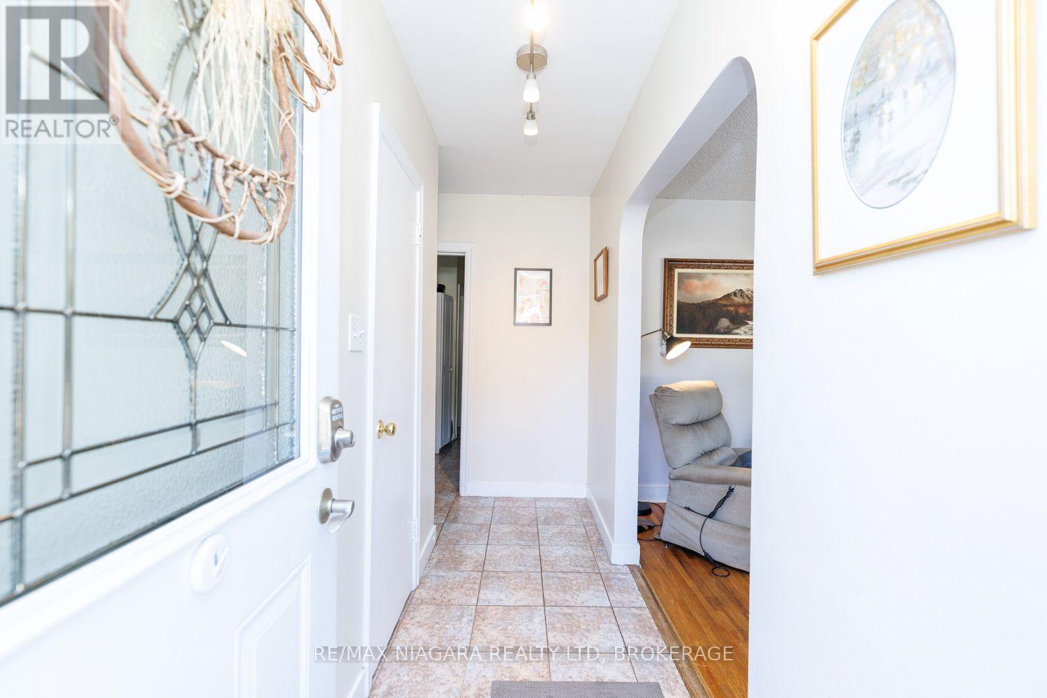 6424 Corwin Crescent, Niagara Falls, Ontario  L2G 2M2 - Photo 7 - X13831056