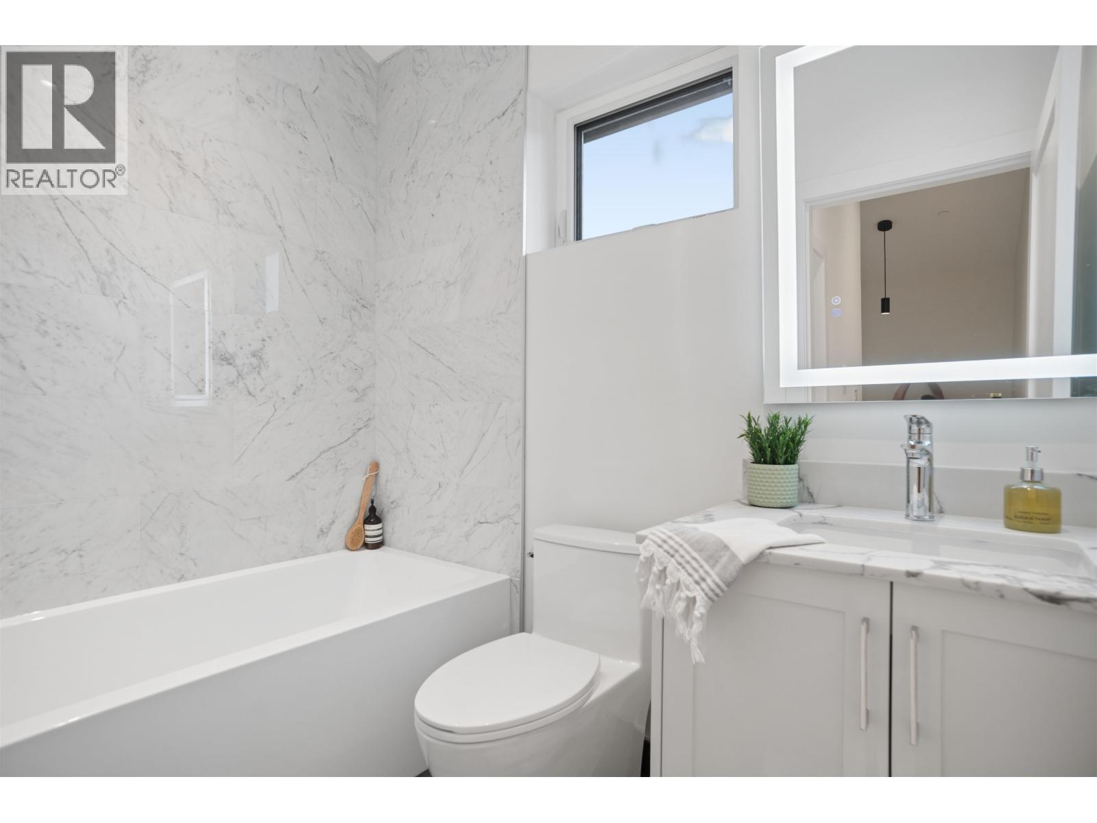 2 2339 Parker Street, Vancouver, British Columbia  V5L 2M2 - Photo 31 - R3169083