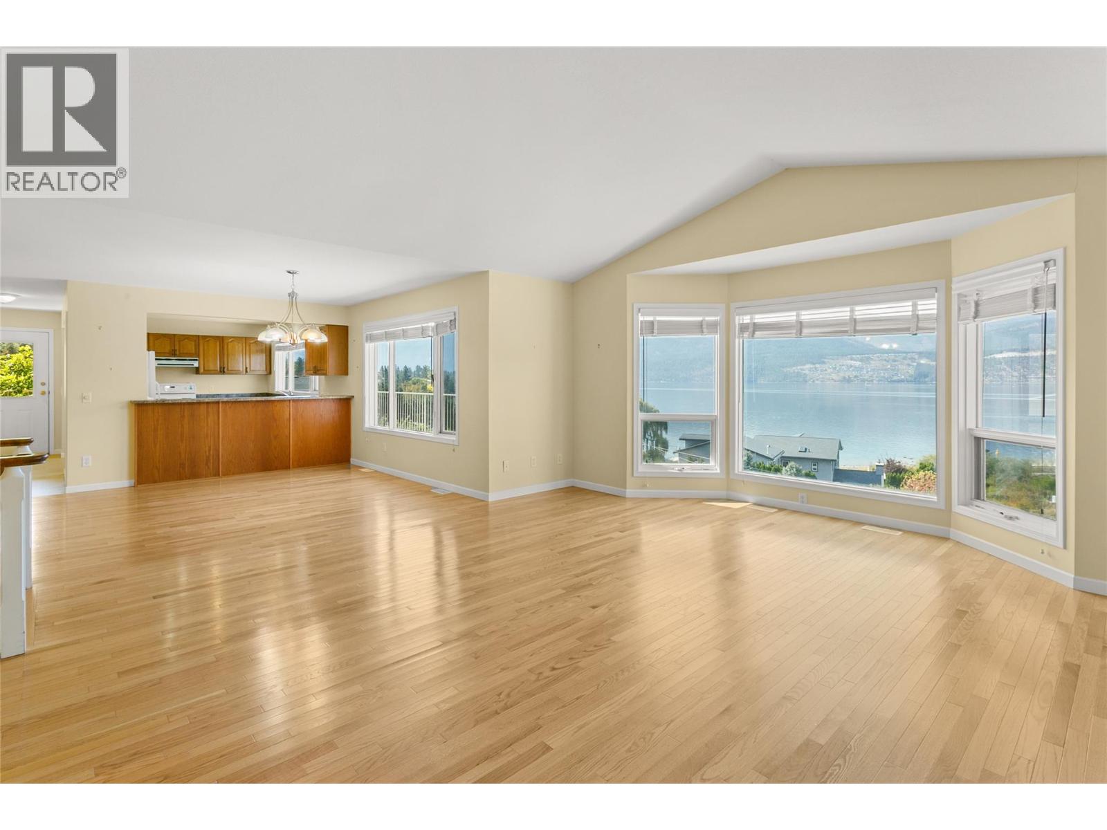 16575 Toby Road, Lake Country, British Columbia  V4V 1C3 - Photo 3 - 10401674
